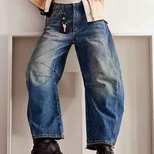 Horseshoe Barrel Leg Jeans
